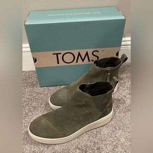 TOMS Jamie Slip-On Bootie Size 8_Narrow Fit